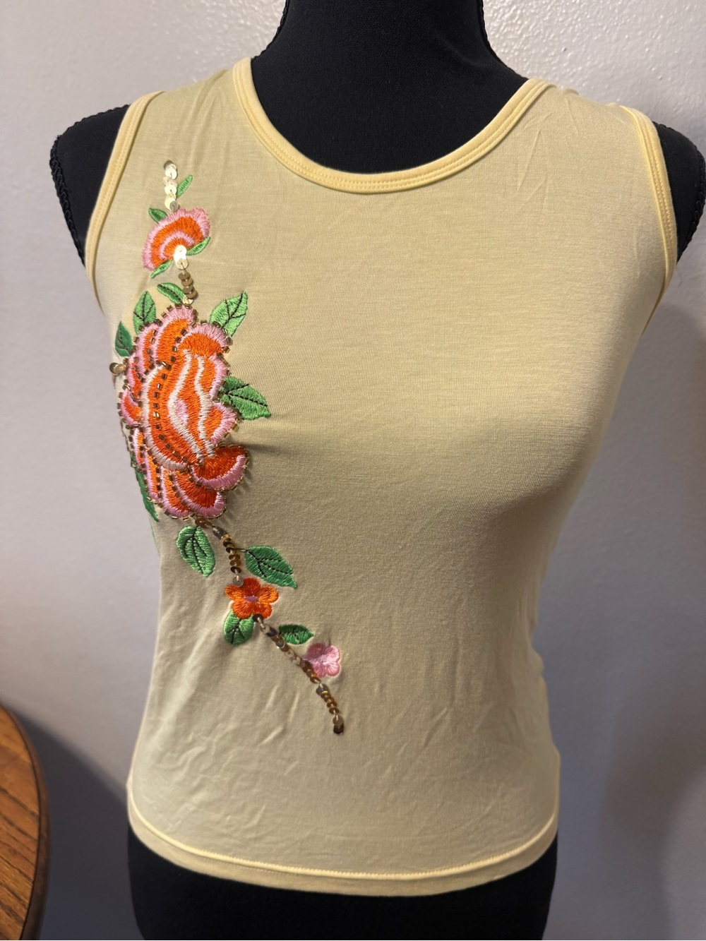 Embroidered true vintage y2k Floral Sleeveless uniquecore